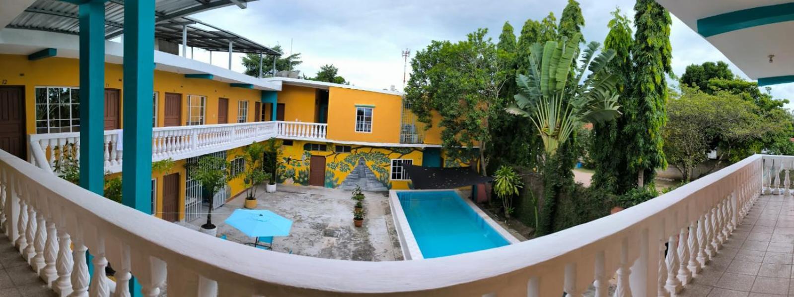 Hotel Y Restaurante Casa Jardines San Benito 外观 照片